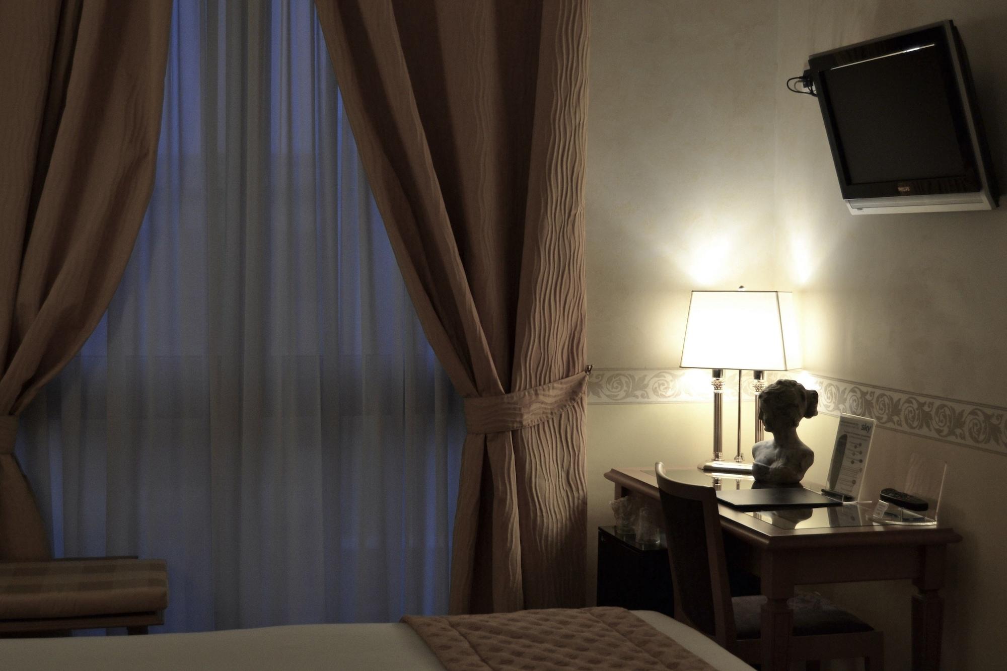 Seccy Boutique Art & Museum Hotel