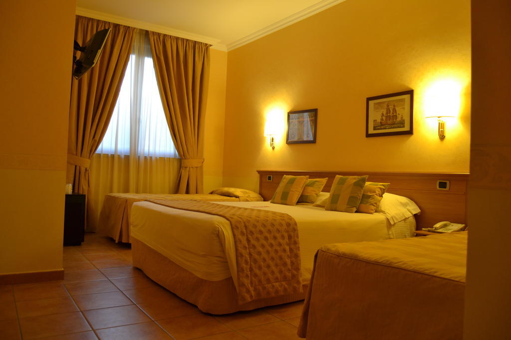 Hotel Seccy Boutique Art & Museum 4*