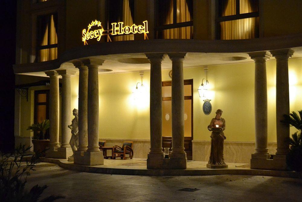 Seccy Boutique Art & Museum Fiumicino