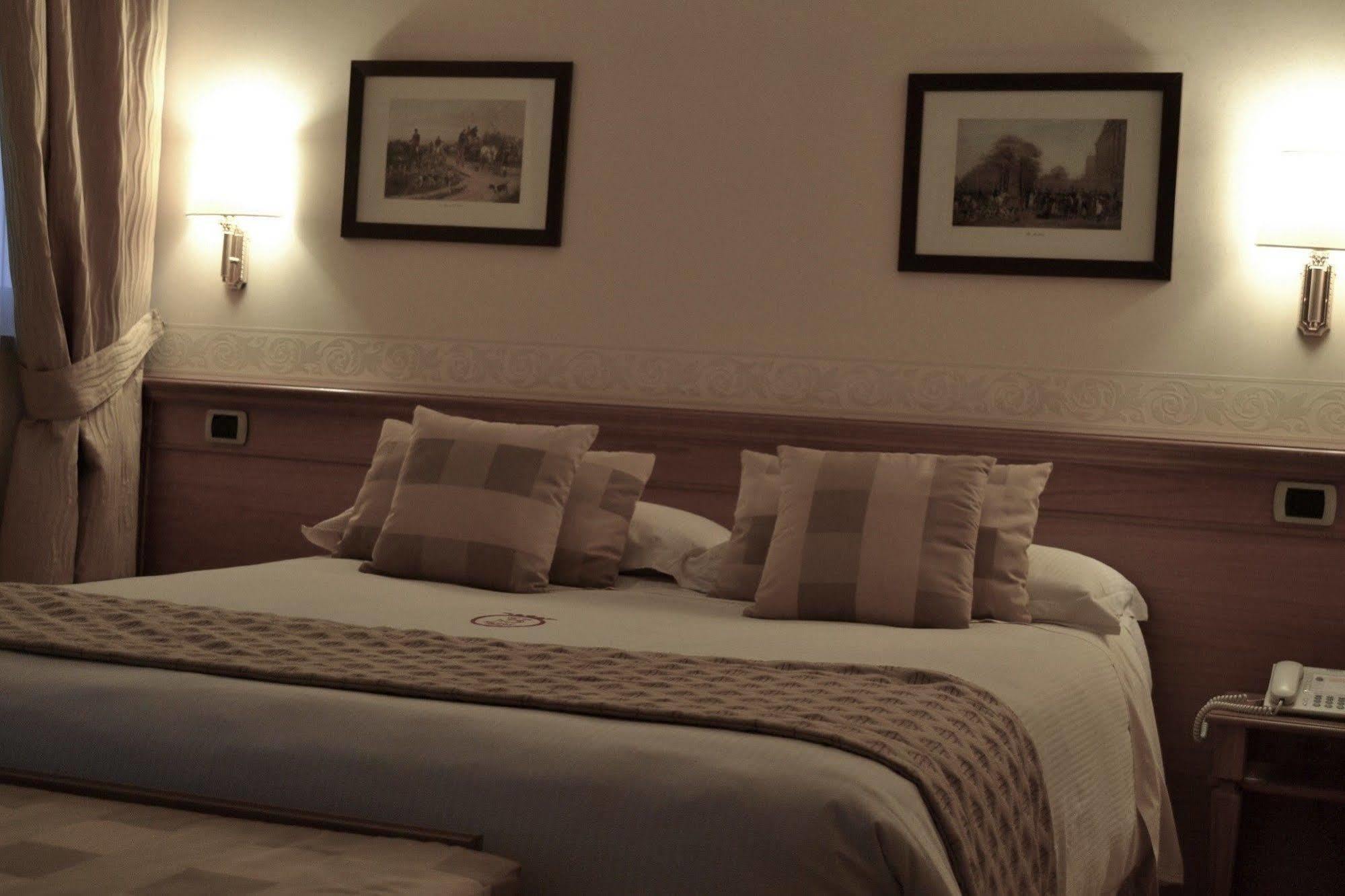 Seccy Boutique Art & Museum Hotel 4*