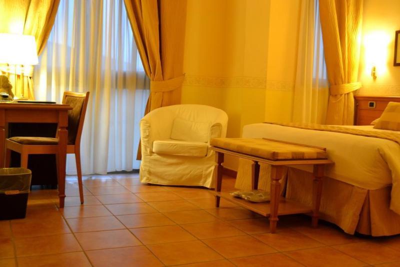 Seccy Boutique Art & Museum Hotel 4*